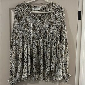 Rose & Olive Black and White Patterned Blouse